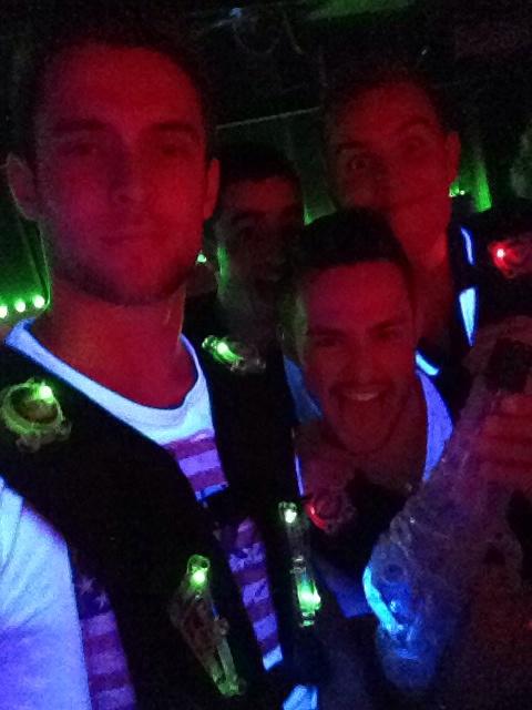 louis_dlnf's tweet image. Chez @CosmicLaser ! #CosmicLaser #Photobomb