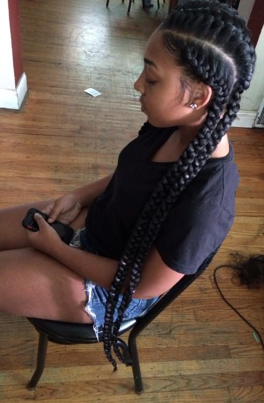 theonly1lea's tweet image. Do me a favor and follow my poppin hairstylist😍💇 👉 @TianaMonae 👈 Make your appointment today &amp;amp; get #Tianafied