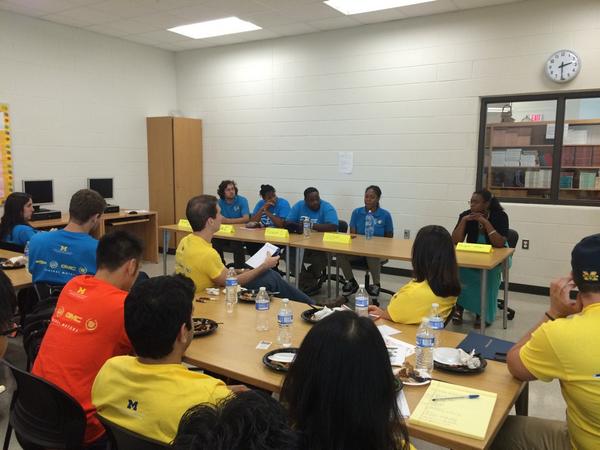 laurasider's tweet photo. We're learning about the realities of high school life in Detroit from the Detroit Parent Network. #RossImpact #sec5 http://t.co/ASFGLmFox8