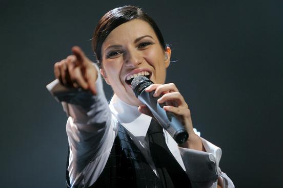TheMusicBoo's tweet image. Laura Pausini - On Stage - She Wants You. #themusicboo #the #music #boo #musica #musicians #musician #musicislife
