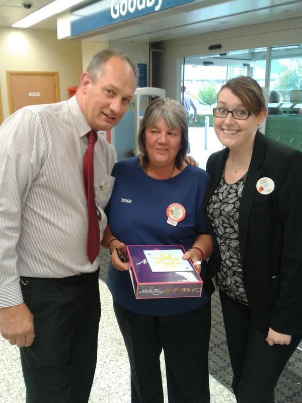 A big well done to Fay for giving great customer service! <a href="/LettuceWater84/">Sarah Romaine-Buxton</a> <a href="/Lou_K89/">Louise Armstrong</a> @ SUPER16 <a href="/stevevicks/">Steve Vickers</a>