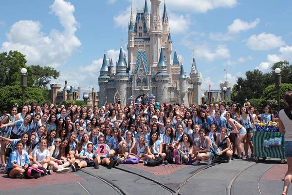 NeruCosta12's tweet image. #QuieroApretarUnBotonY volver a este #HERMOSO día! #FunTimeMemories #Disney #MagicKingdom ♥