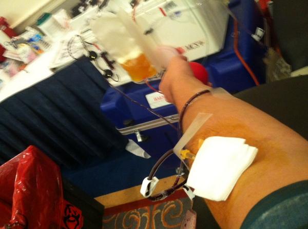 SplaineBoy's tweet image. I'm pretty sure that's beer they are extracting from me. @waaf #blooddrive #RedCross #2pints