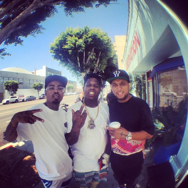 realwolfpack's tweet photo. @realwolfpack @2800stunnaman #blvckscvle http://t.co/GO2djK4CGn