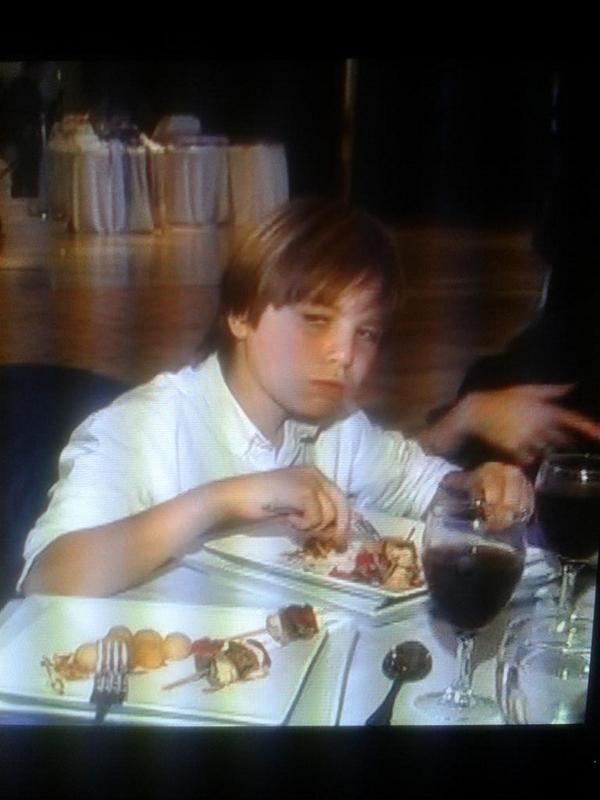 fedebernatet's tweet photo. @manuferotero @Ezepomari @LucasSpositoo espero que la pases muy bien loco http://t.co/2FmJQJmcWR
