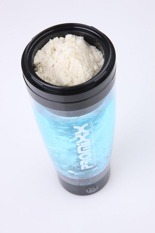 promixxAUS's tweet photo. Use your PROMiXX on the go with the NUTRiPOD #fitness #health #gym #protein #fitspo #fitfam http://t.co/Hd2Zm3uU2u http://t.co/qPapDGCHN1