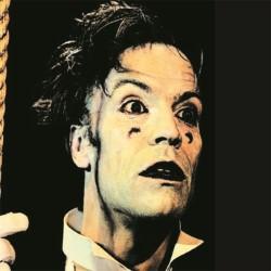 broadwaybaby's tweet photo. Review: Scaramouche Jones ★★★★★ #EdFringe http://t.co/6DCGmQfDOO http://t.co/7fyuYubxKc