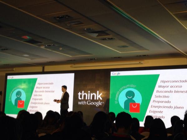 GoogleChile's tweet photo. Max Valenzuela: "4 de cada 10 videos en Youtube son vistos desde un smartphone" #ThinkCL http://t.co/JDHlKcfQNf