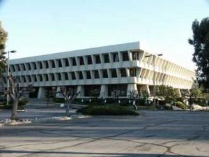 DonIan335's tweet photo. 4 decades later #Sunkist is leaving this iconic building in the #sanfernandovalley. http://t.co/hbHgH740DO http://t.co/7SeY2SekQE