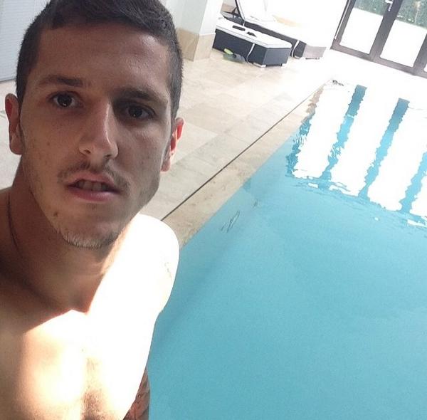 sjovetic's tweet photo. Recovery day...🏊🍝🍖💪 http://t.co/d7csOOZNRj