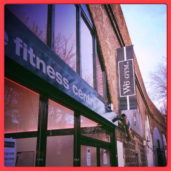 <a href="/ChiswickHWSpa/">Chiswick Spa</a> Thanks for the follow 😄 Pop in to see us one day. Just under <a href="/Stamford_Brook/">Stamford Brook</a> station #gymtime