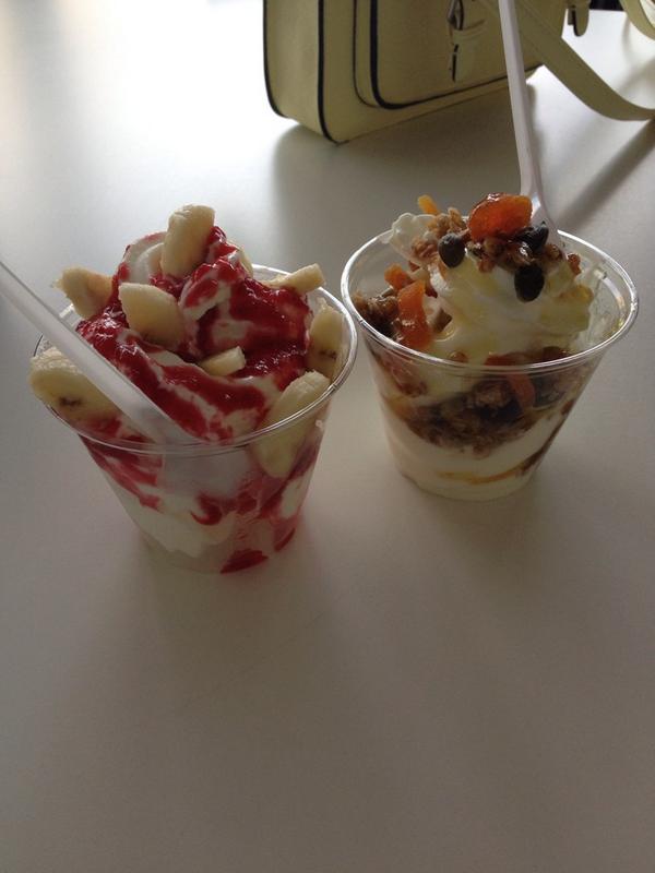 Shelly555's tweet photo. It's prob a bit bad that the only reason we went into the gym was for these... @Nich2106 #froyo #healthyipromise http://t.co/82HXJA03Qk