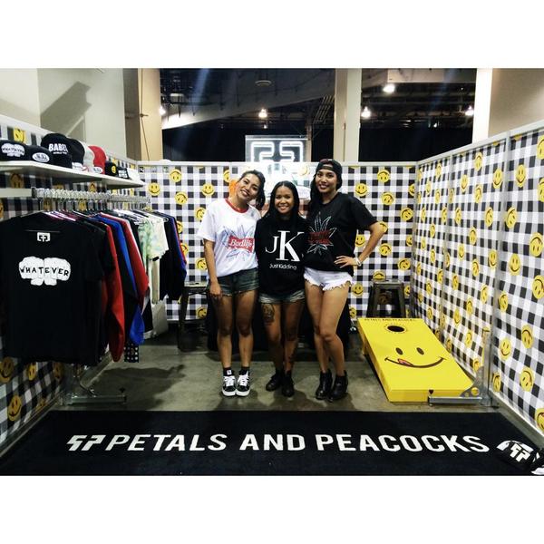 petalsdesignstu's tweet photo. Day 1 of @AgendaWMNS DONE. Stop by and say hi! #boothE2 #petalsandpeacocks #agendatradeshow http://t.co/Mue1QPzzFg http://t.co/40kJHEp9x7