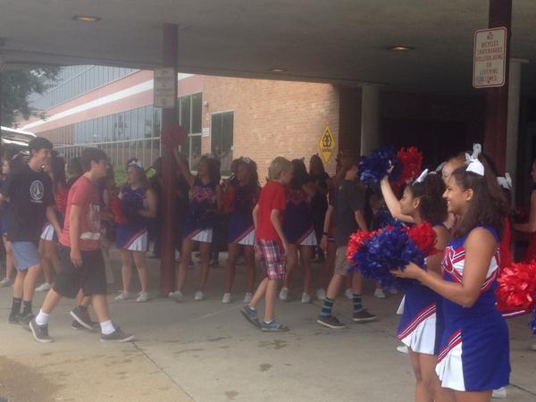 PAHSCAVS's tweet photo. A big PA welcome to the class of 2018! We are glad you are part of the PAHS family! #CavConnection http://t.co/5pAecLmM59