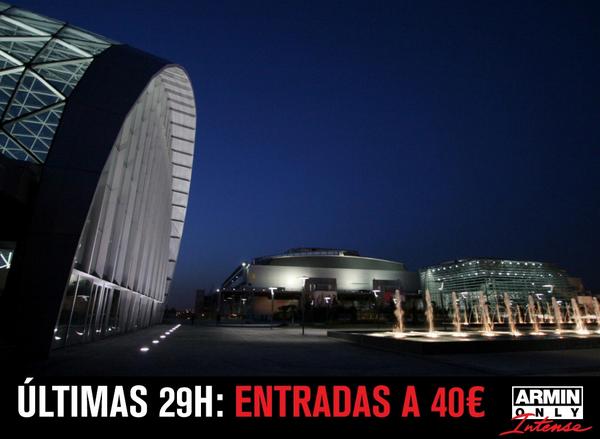 ASummerStoryOfi's tweet photo. Ya somos más de 6000, todos juntos tenemos que poner Valencia del revés, tickets aquí; http://t.co/XHxIAA1k3A http://t.co/yXT030IwHW