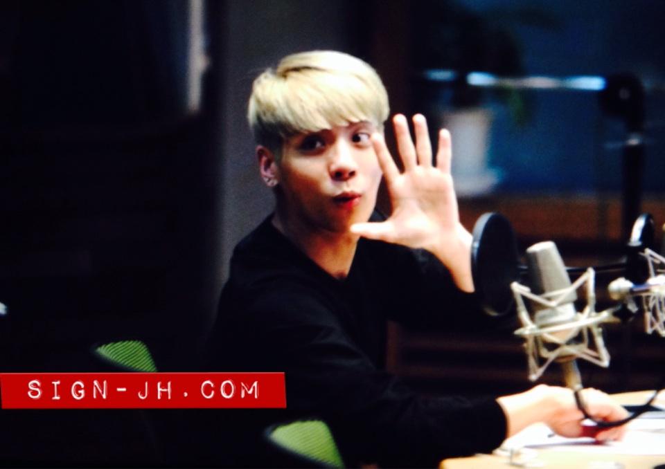 140820 Jonghyun @ MBC Blue Night Bvats8VCYAA7B4K