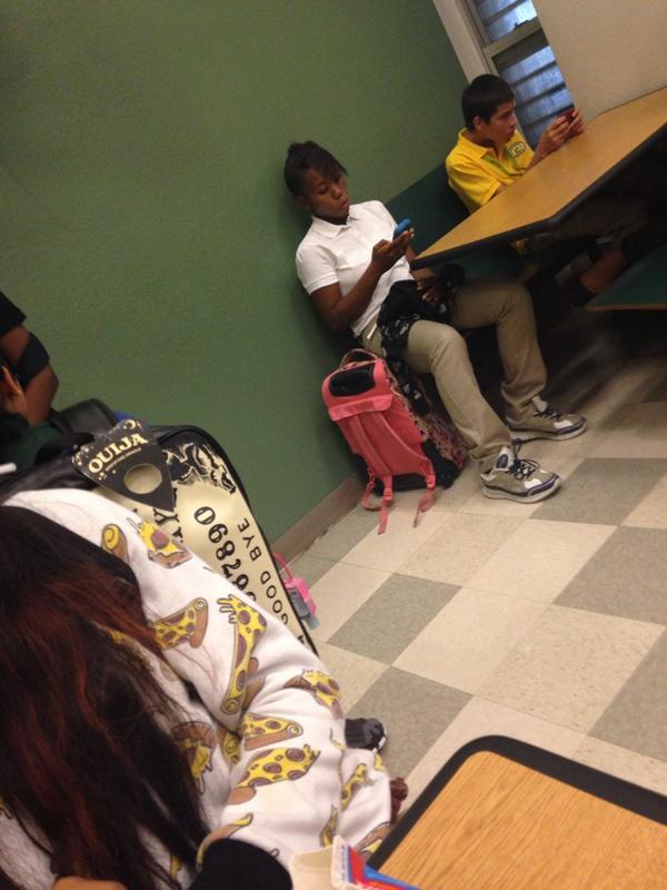 rich_soon's tweet image. I think this girl ah little to be having rolling book bags 😂😂😂😂😂 #firstdayofhighschool i think so