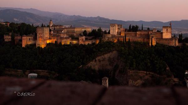 alhambraonline's tweet photo. Desde el campanario de la Iglesia de San Nicolás By @CarmenMyT http://t.co/Ve2tLvJ3AK @AndaluciaenFoto @AndalusiaItaly