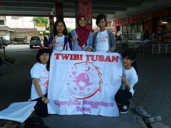 Miss u guys {} @imraa_Rynism @sist_Moo <a href="/twibi_tuban/">Twibi Tuban OFC</a>