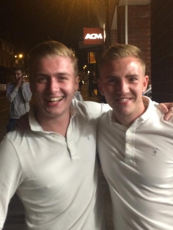 jamie__cook1's tweet photo. these must have been separated at birth , what a shout #twins @bgloverpga http://t.co/0NvLTM7M77