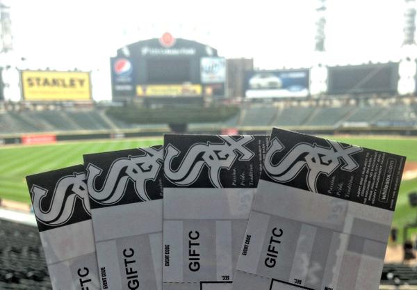 whitesox's tweet photo. We love our fans &amp; we love giveaways. RT for a shot to win 4 tix to a 2014 home game! http://t.co/sHK2nckVCO #whiff http://t.co/xLCrq8JTUb