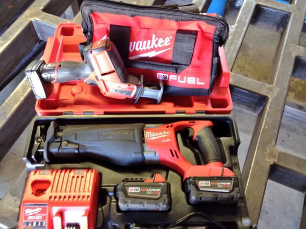 MilwaukeeTool's tweet photo. RT @cvmechanical: My #MilwaukeeZone is gonna need it's own postal code soon, I added the #Sawzall & #Hackzall #NBHD http://t.co/yfg2H15M1R