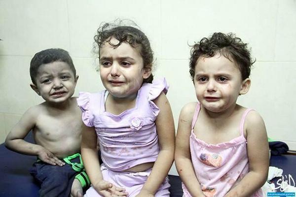 khawajaNNInews's tweet image. The injured that just arrived to the hospital from Israeli attacks in #Gaza Strip. 
#SupportForGaza
 #PrayForGaza http://t.co/ZQslKLEBKh"