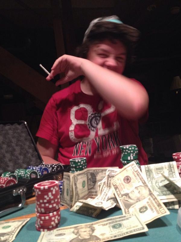 ecbraunn's tweet photo. Laughing at ones who didn't respect me before #imtopdog #fuckwithmeknow http://t.co/63nXYmMNeI