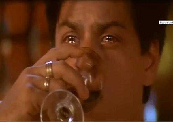 iamSRKfan25's tweet photo. @SRKUniverse #MySRKClick ♥ :')
#Devdas http://t.co/ESdnPbIcEC