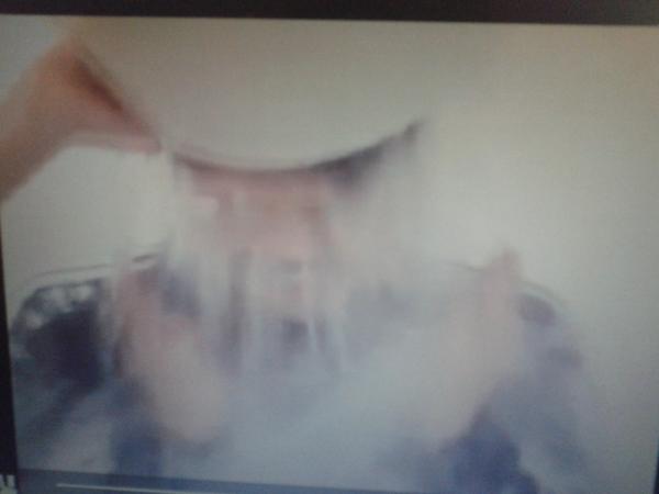 ThiservoOFICIAL's tweet photo. Desafio do gelo, Por uma boa causa... Agora ta com vc @CrisEfeitos http://t.co/47F82Q4jlS