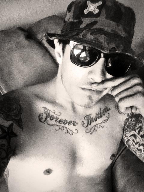 sobersanders's tweet photo. #traphat http://t.co/M3YVUZKydQ