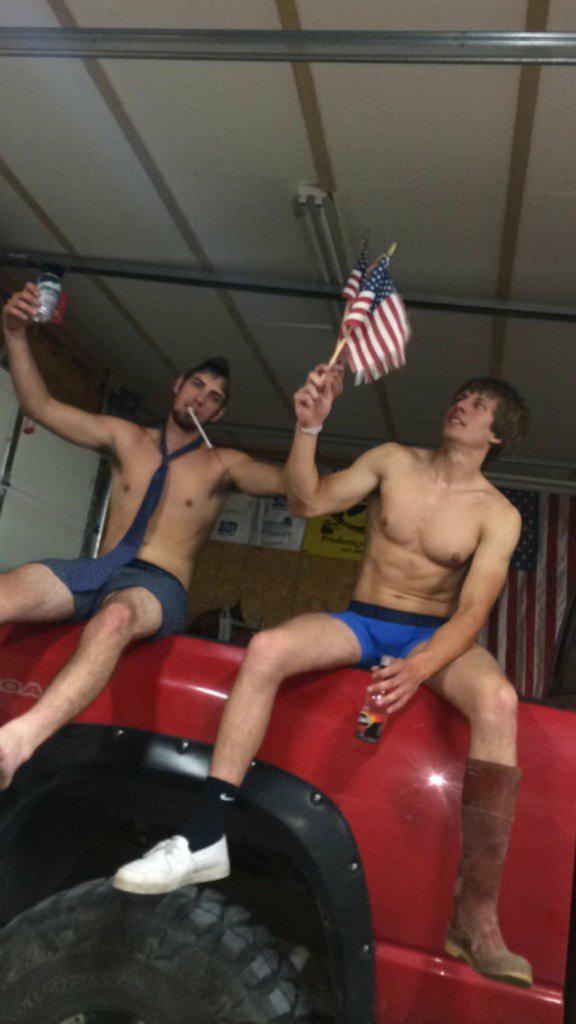 NebrParty's tweet photo. Reppin America in small town St. Libory! http://t.co/oez43IHYPC