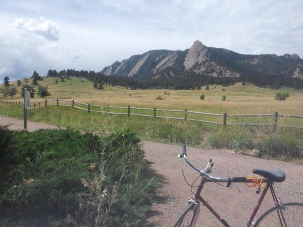 RealtorRayRI's tweet image. Bicycle ride around Boulder today. This camera doesn't begin to capture the beauty here.
