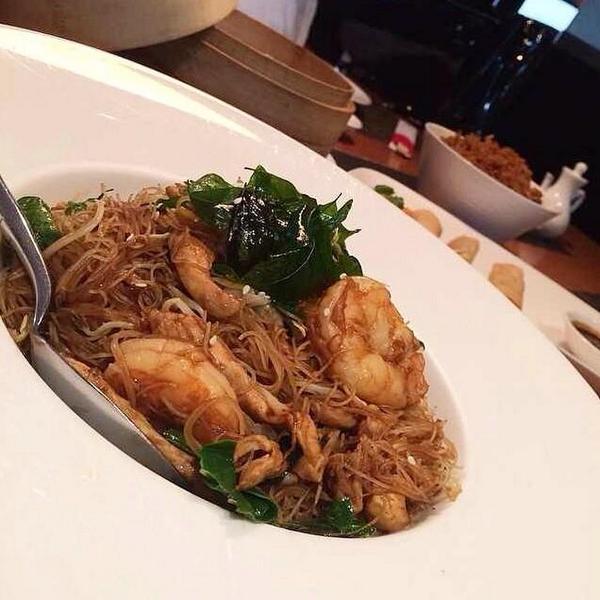 restaurants_RUH's tweet photo. #يلا_نشهي_بعض نودلز سنغافوري بالدجاج و الروبيان من  نودل هاوس

@TNHSAUDI

#يمي #لذيذ #الهلال_السد 

- http://t.co/OBfpZflH6M