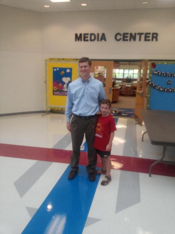 StonehouseWJCC's tweet photo. Come on out and meet the principal today until 6pm! #wjcced #firstintroduction http://t.co/J7czUs4a2v