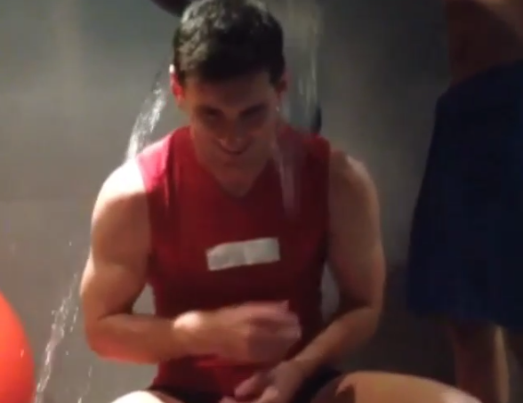 VIDEO: Leo Messi becomes the latest star to complete the #IceBucketChallenge ble.ac/1uThWNO