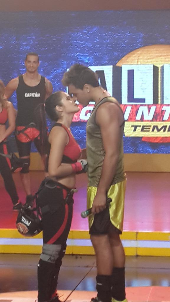 n24noticiasec's tweet photo. @calle7tc: ¡El beso que todo el Ecuador esperaba!
@MayraC7tc y @RicardoDelgadoV juntos.
#C7deCompetencia http://t.co/yeXdPxwy1k"