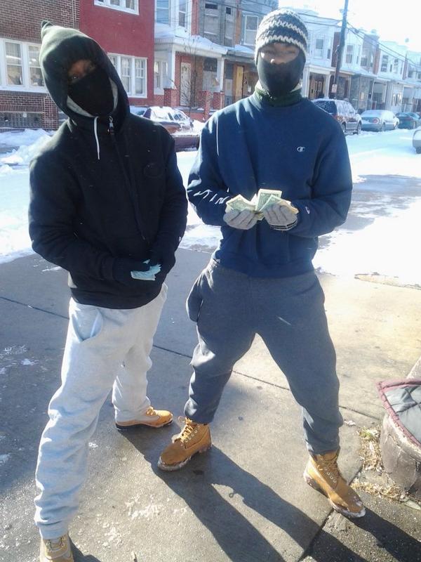 LiyahPolock's tweet image. #FreeMyRightHands #FreeDoubleO #FreeMikeMike @DaBoulDoubleO_