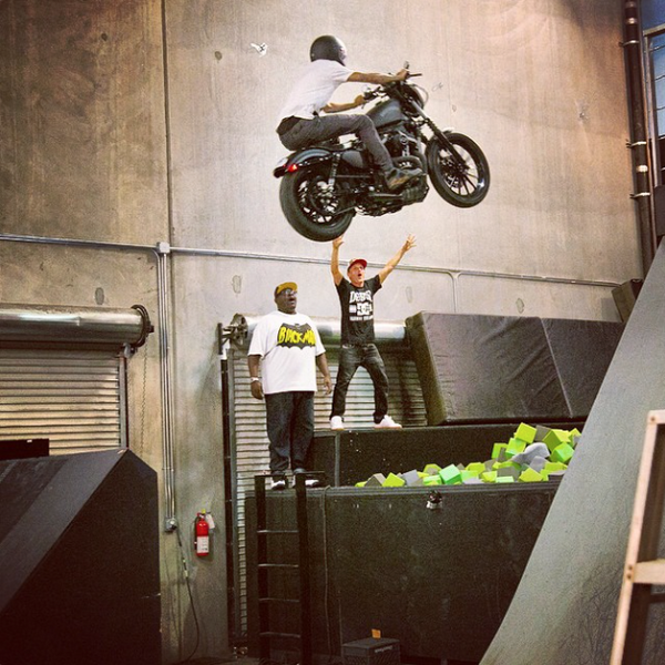 robdyrdek's tweet photo. Season 7 #FantasyFactory starting off with a reckless bang. @DramaBeats flying his Harley sky high! #certified http://t.co/5dYFlqvTbX