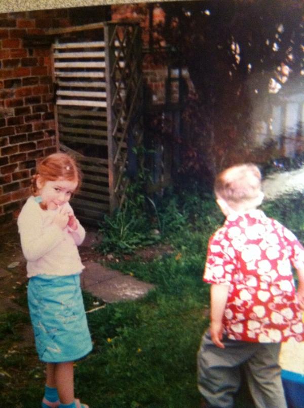 ethanmilner123's tweet photo. @evaaldouss pretty nice hair and shirt #2k01 http://t.co/viYIstMnR3