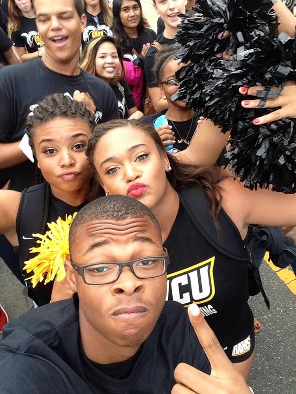 ChudMusic's tweet image. Freshman Parade with the VCU dance team 😍 #VCUWelcomeWeek2k14