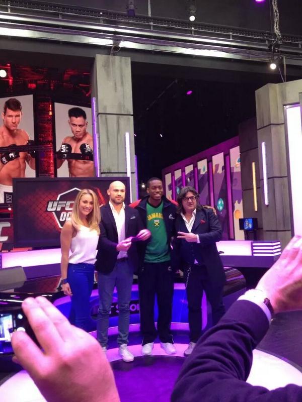 TyphoonMMA's tweet photo. Thanks for a fun night guys @GarethADaviesDT @CarolinePearce @PendredMMA @btsportufc http://t.co/rwTM410WMj