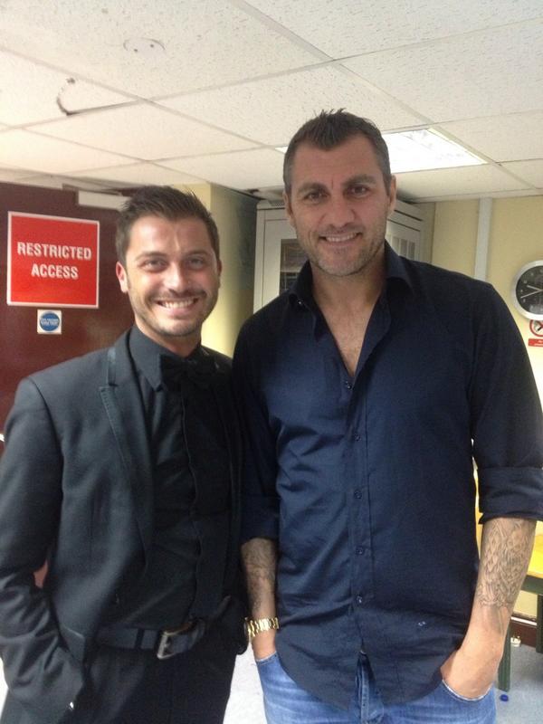 chrybertini's tweet photo. @vieri_bobo royal albert all 2013
Grande bobo http://t.co/Xp71Lib1r8