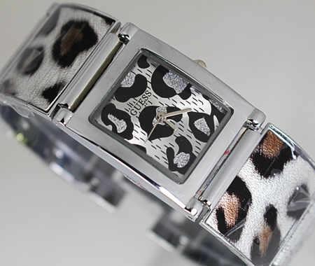 QeeShop's tweet photo. Guess Leopard SHK silver | Harga 240ribu | Order: 088216128039 / 33264D86 http://t.co/SKm9QrgADW