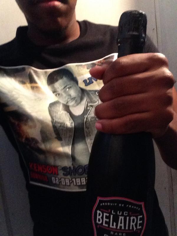 GWB_DOE's tweet photo. Another Belaire for bro and myself #EnjoyLife #LongLiveShort @shortkiddlive http://t.co/4ReL0tO0G0