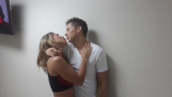 Calle7TV_'s tweet photo. Nuestros queridos @FerC7tc y @Jcpalma_ se contagiaron con el romanticismo de @MayraC7tc y Ricardo. #C7deCompetencia http://t.co/exPSxUhAGO"