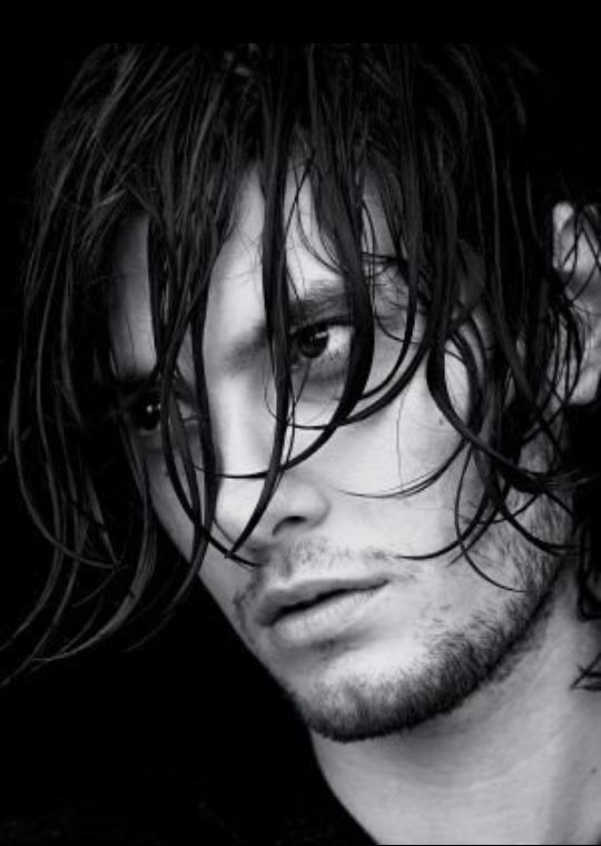 Happy Birthday Ben Barnes 