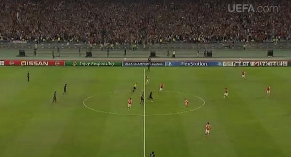 UEFAcom_fr's tweet photo. Salut à tous, si vous avez loupé le geste fou de @dembabafoot hier, c'est là: http://t.co/OuBVQg0AZj
#BesArs #Ldc http://t.co/l6Yg6zsOmY