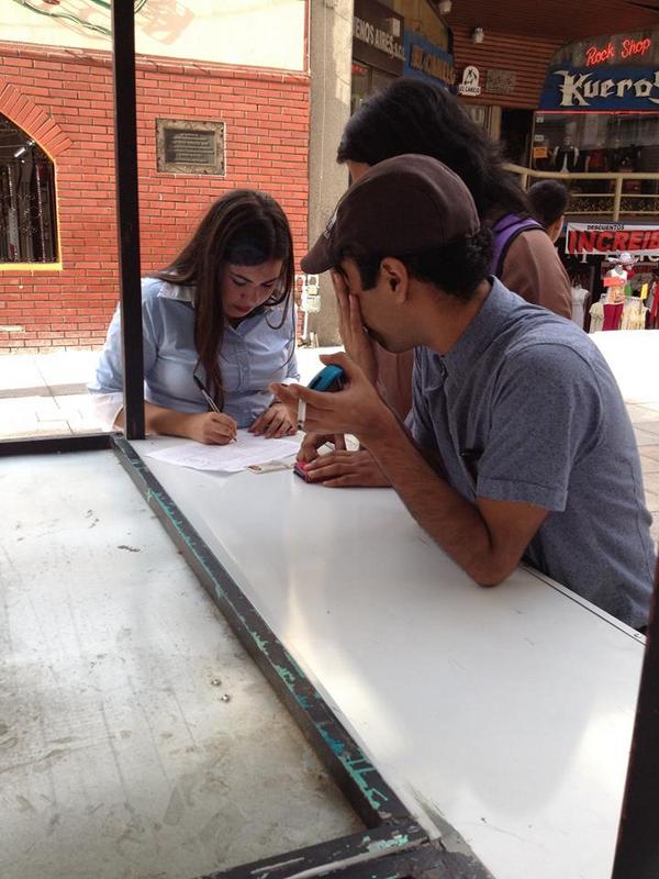 Las mujeres en toda la Rep. con #ADNpanista seguimos juntando firmas,incansables,comprometidas por un #salariodigno