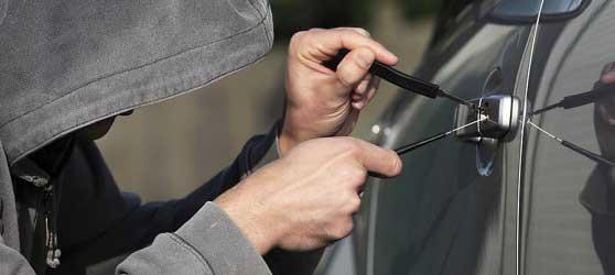 Yahoo's tweet photo. Nissan Altima is the most-stolen new car: http://t.co/bYqKl1Y5uz Others in top 10 of targeted new and used vehicles http://t.co/dCcB9bg3fq